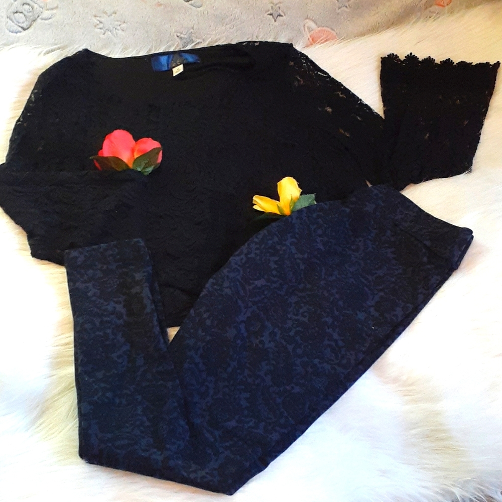 Matty M Paisley Blue and Black Leggings